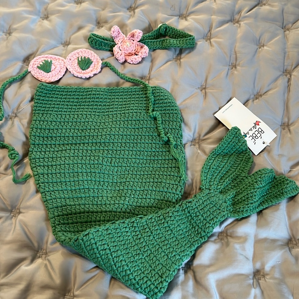 3 for 30$ Bebe mermaid photo outfit NWT